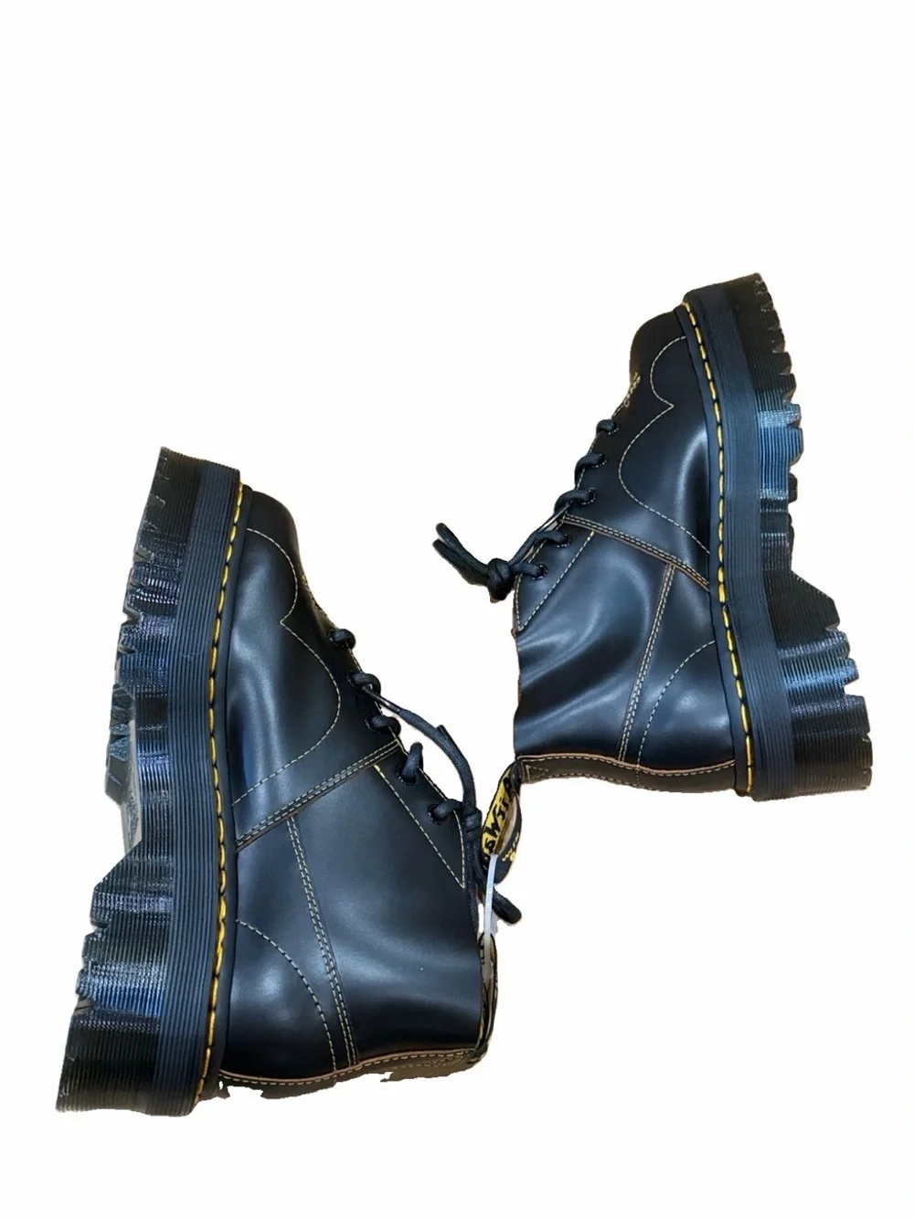 Dr. Martens 🔥 brand